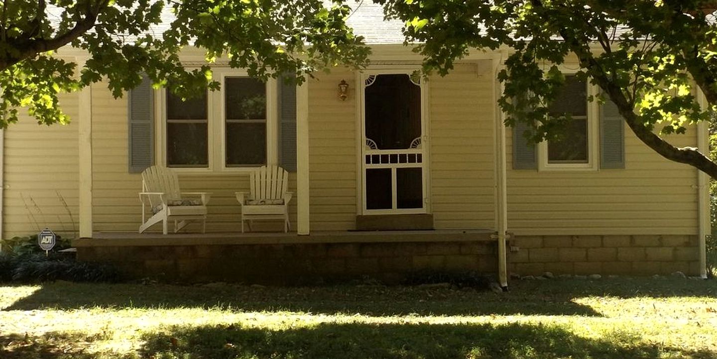 Beautiful and Secluded Cottage near Somerset, Kentucky