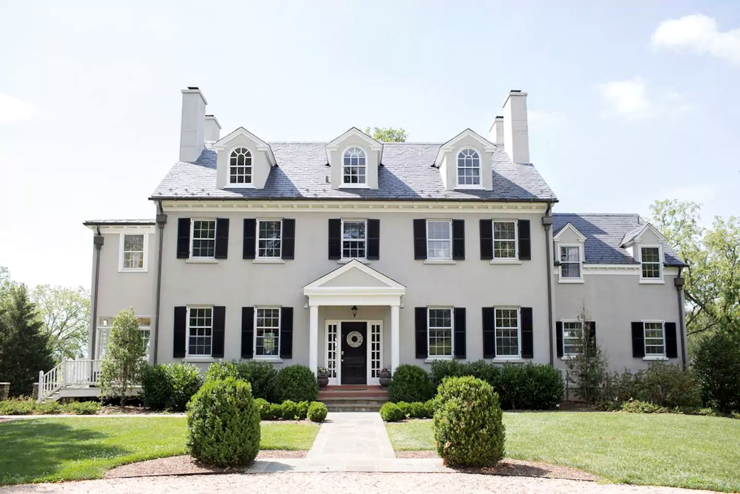 Luxury Rental Surrounded by the Charmingly Historic Wine Country of Middleburg, Virginia