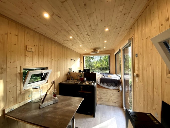 Tiny Houses (France, Saulieu, Bourgogne-Franche-Comté)