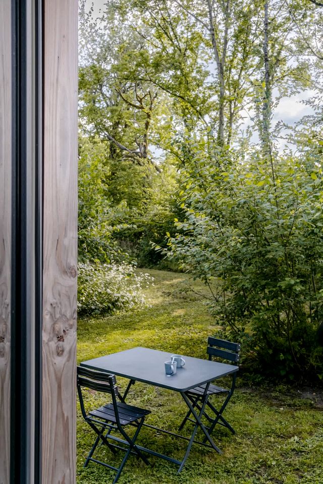 Immersive Glass Tiny House with Panoramic Nature Views near Morvan Regional Natural Park, Côte-d’Or