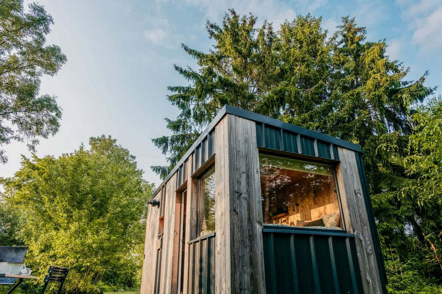Immersive Glass Tiny House with Panoramic Nature Views near Morvan Regional Natural Park, Côte-d’Or