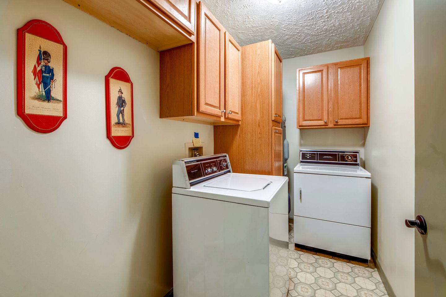 Lovely Glamping Getaways in this Comfortable Cabin Rental in Tennessee
