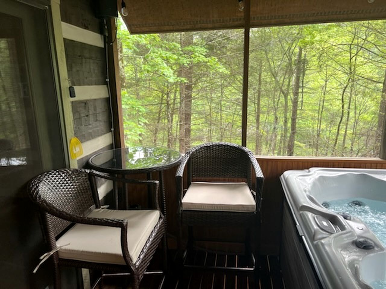 Lovely Glamping Getaways in this Comfortable Cabin Rental in Tennessee