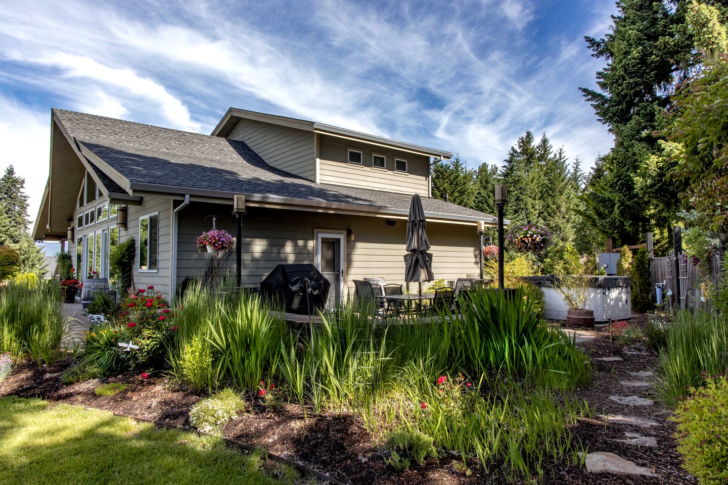 Luxurious Cabin with Hot-tub in Parkdale, Oregon