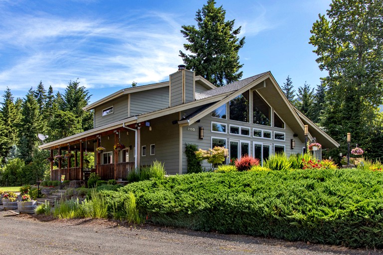 Luxurious Cabin with Hot-tub in Parkdale, Oregon