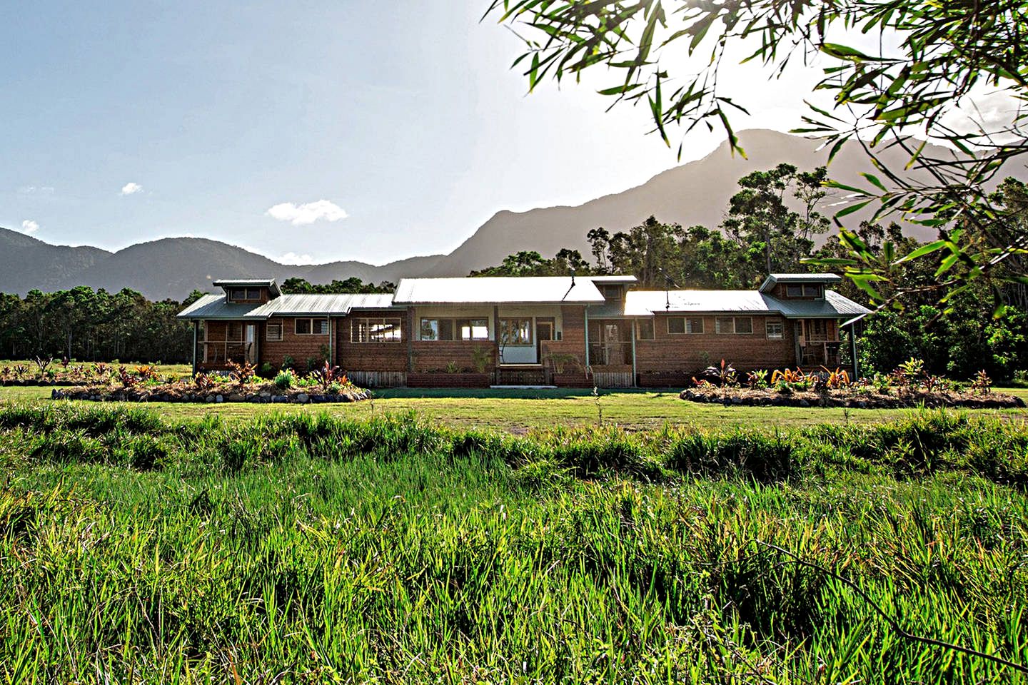 Secluded Cabin with Modern Amenities near Cedar Bay National Park, Australia