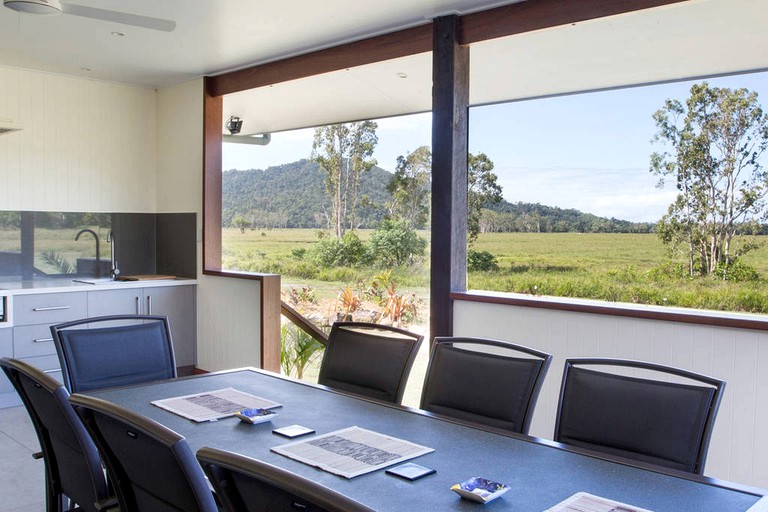 Cabins (Bloomfield, Queensland, Australia)