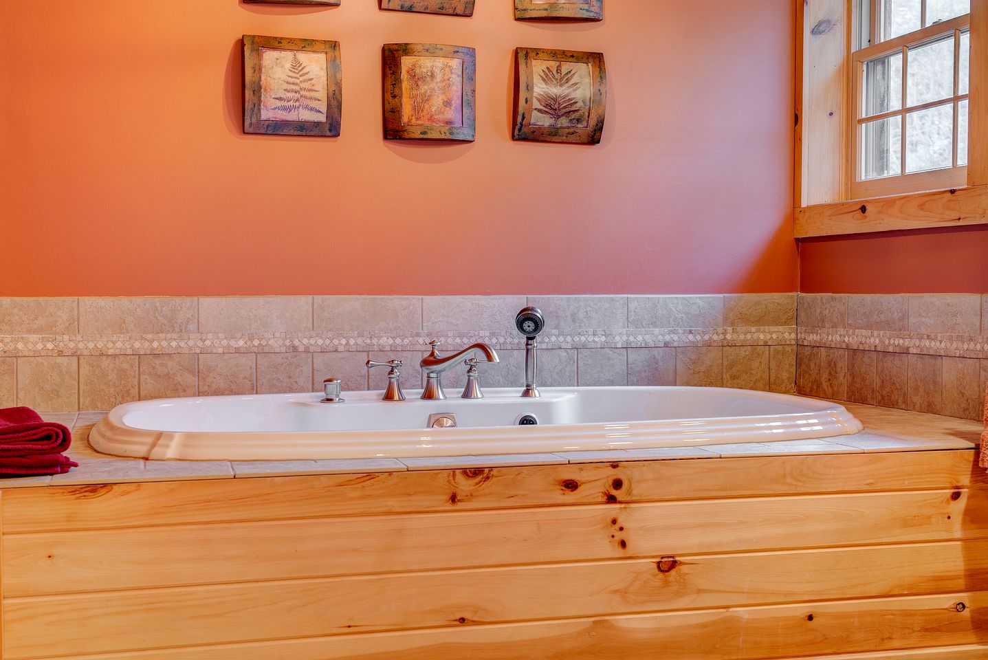 Fascinating Cabin with Game Room and Hot-tub in Spruce Lake, Vermont