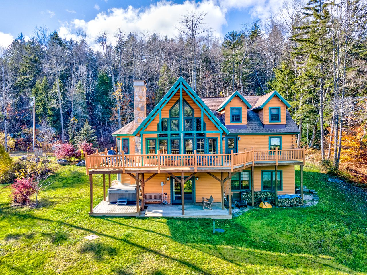 Fascinating Cabin with Game Room and Hot-tub in Spruce Lake, Vermont