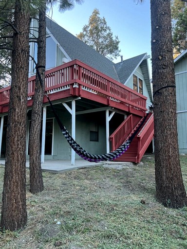 Cabins (United States of America, Big Bear Lake, California)