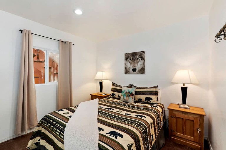 Cabins (United States of America, Big Bear Lake, California)