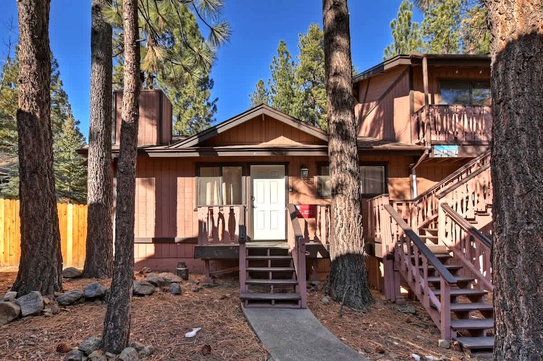 Cabins (United States of America, Big Bear Lake, California)