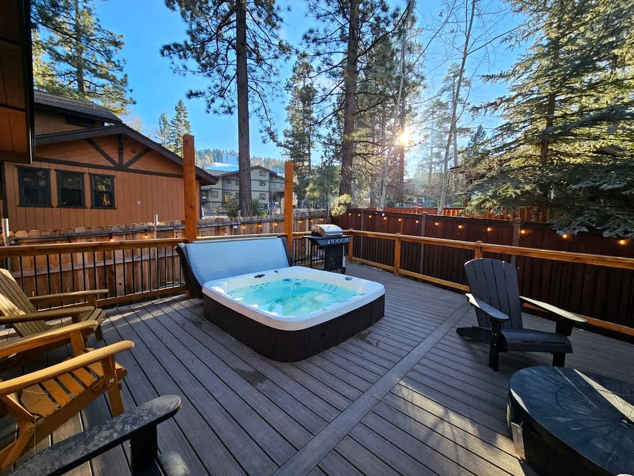 Mountain Bliss: Pet-Friendly Cabin Summit with Hot Tub in Big Bear Lake