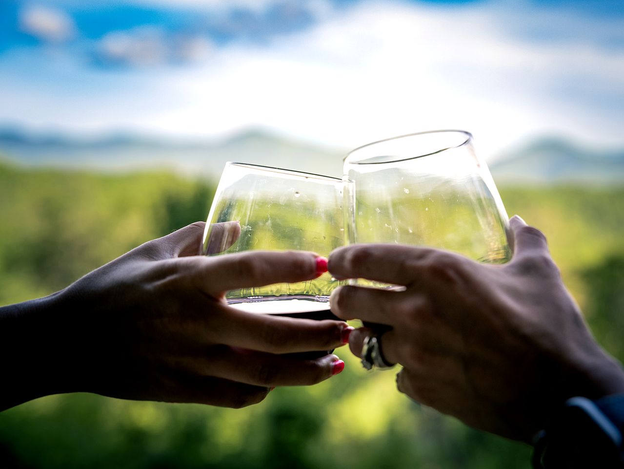 Incredible Mountain Cabin with Private Creek and Hot Tub Allowing Outstanding Views in Bryson City