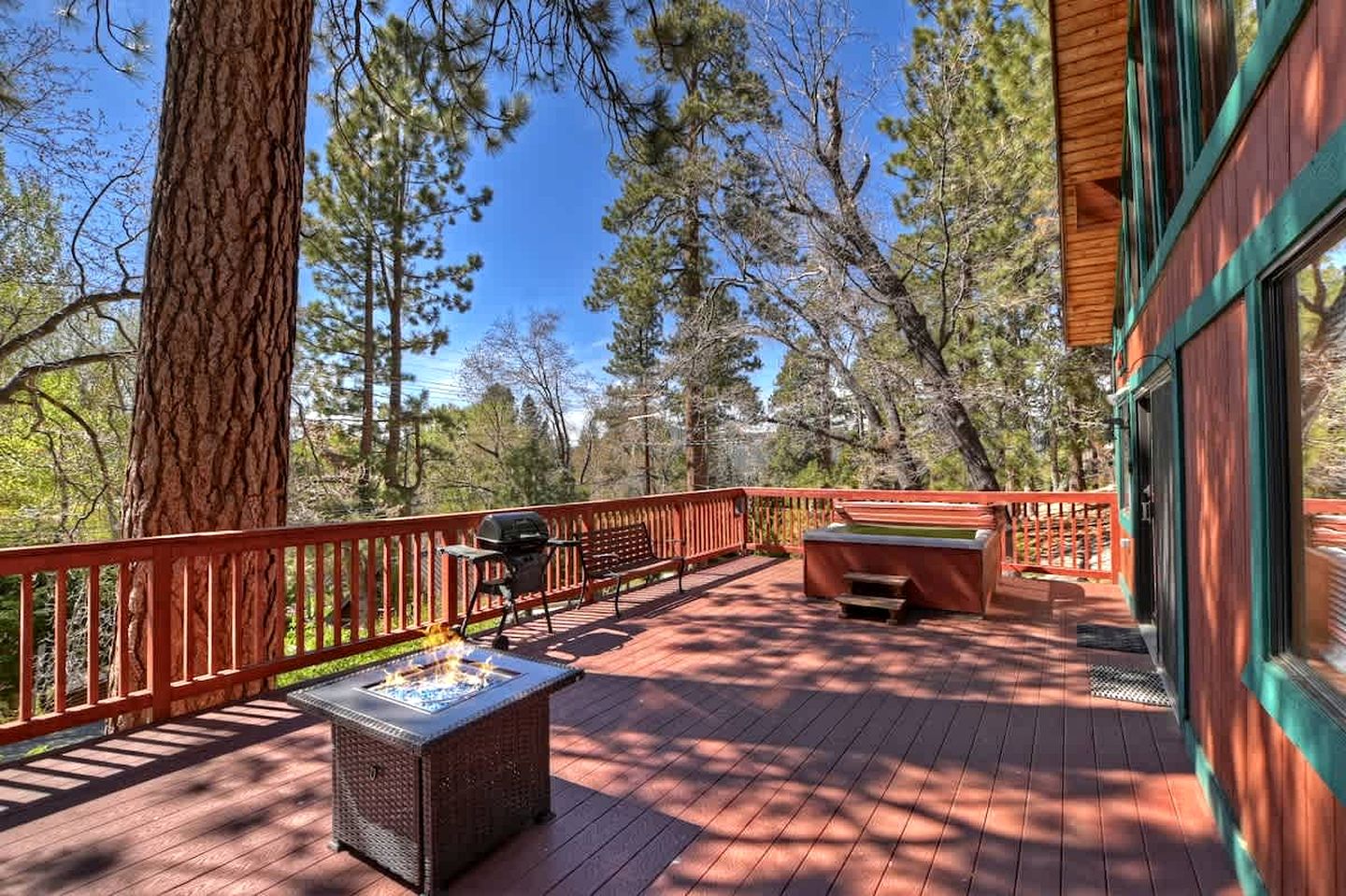 Mountain Cabin with Foosball Table and Outdoor Area in Big Bear Lake, California