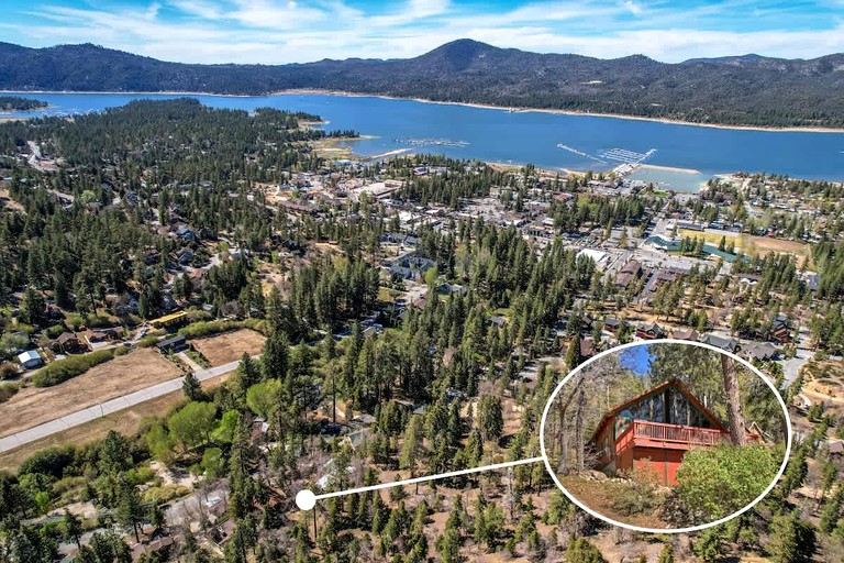Cabins (United States of America, Big Bear Lake, California)
