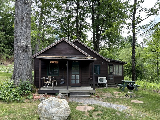 Cabins (United States of America, Lyme, New Hampshire)