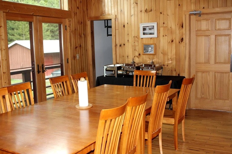 Cabins (United States of America, Monterville, West Virginia)