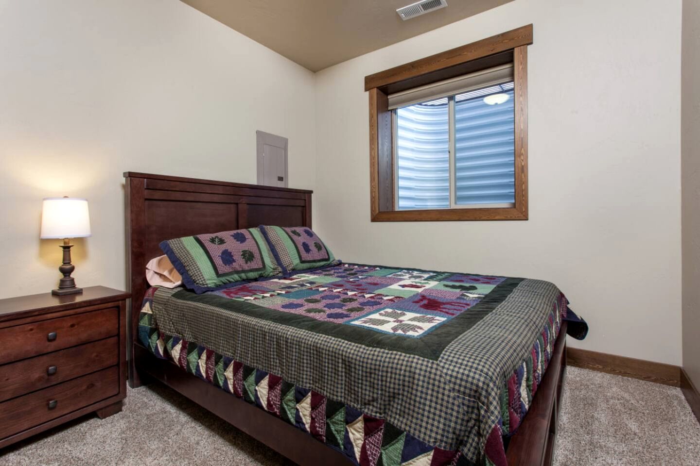 Family-Friendly Cabin Rental with Mountain Vistas near West Glacier, Montana