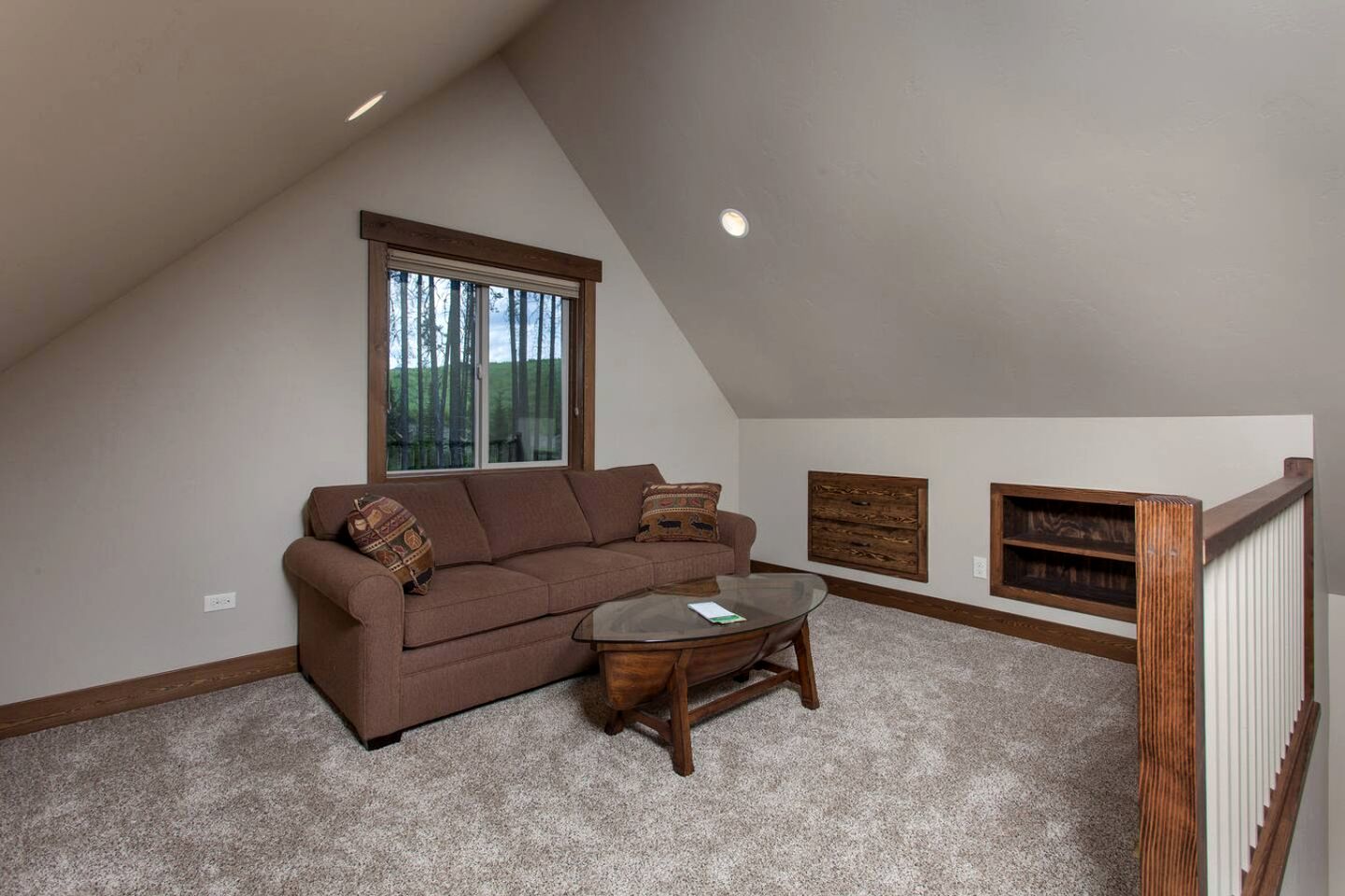 Family-Friendly Cabin Rental with Mountain Vistas near West Glacier, Montana