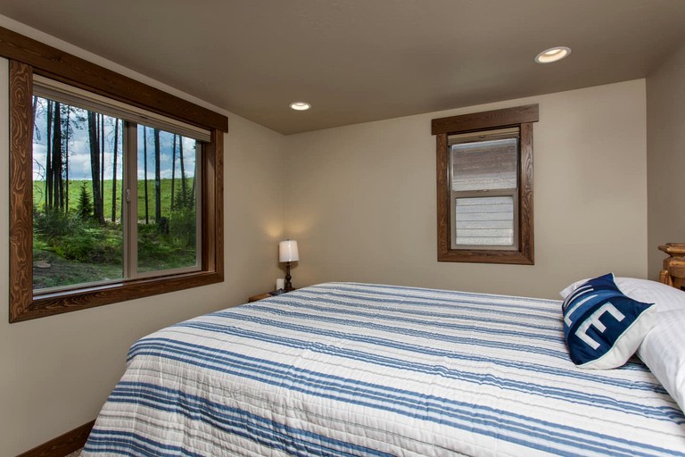 Cabins (United States of America, West Glacier, Montana)