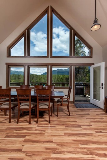 Cabins (United States of America, West Glacier, Montana)