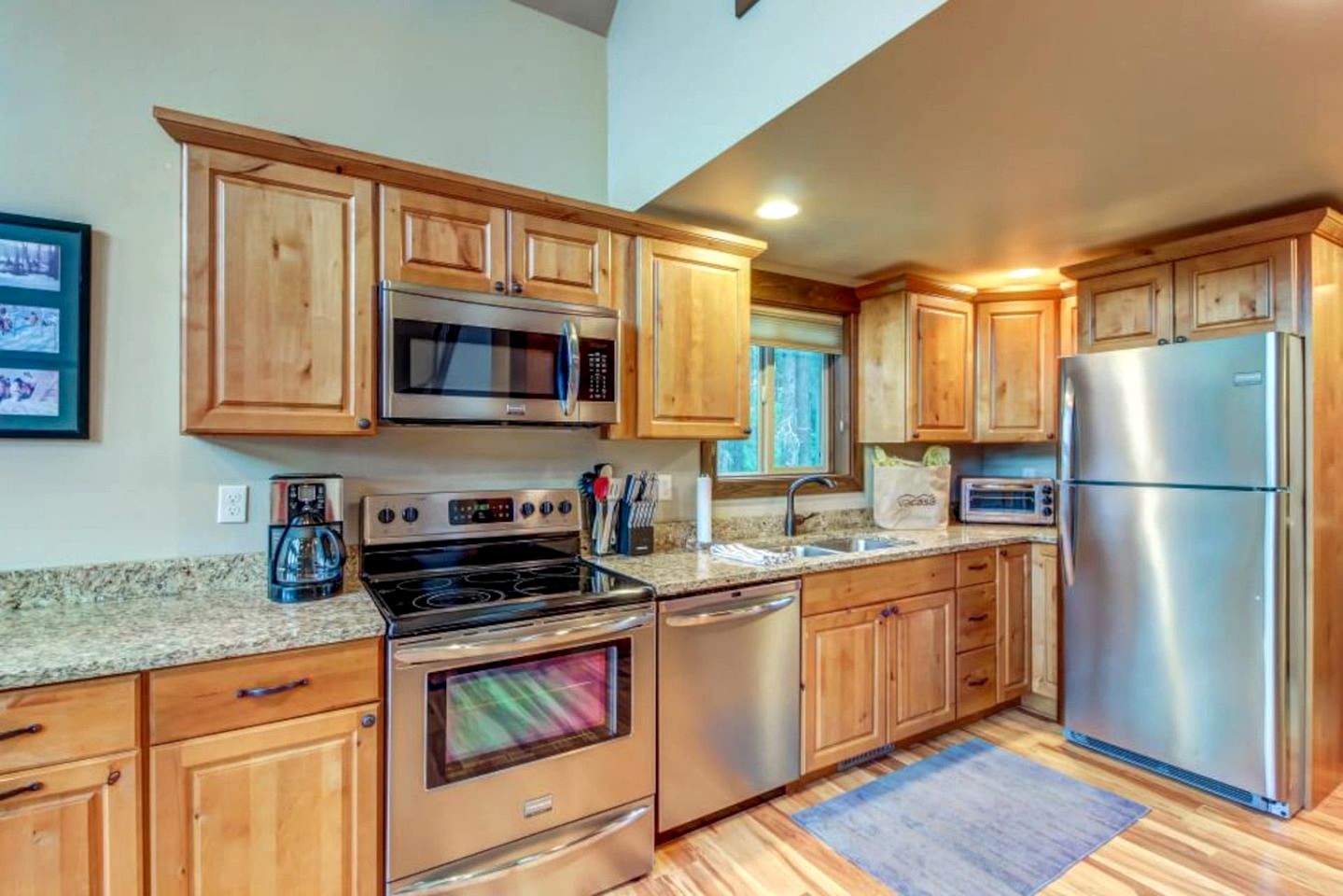 Family-Friendly Cabin Rental with Mountain Vistas near West Glacier, Montana