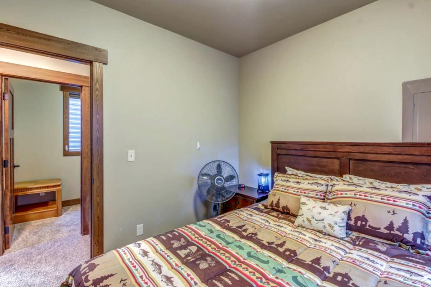 Family-Friendly Cabin Rental with Mountain Vistas near West Glacier, Montana