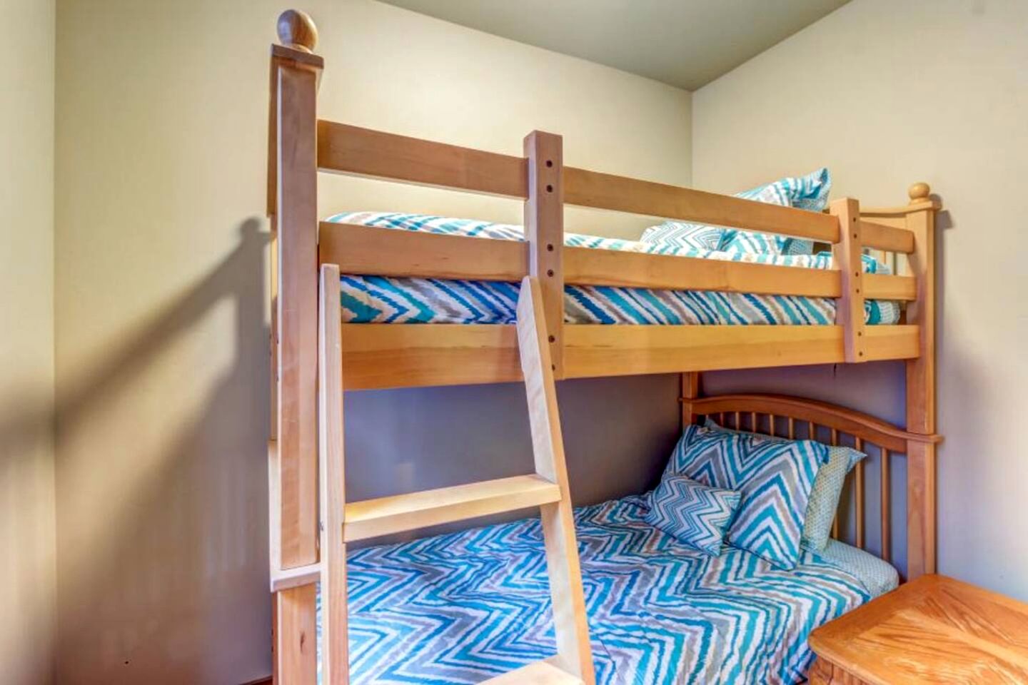 Family-Friendly Cabin Rental with Mountain Vistas near West Glacier, Montana