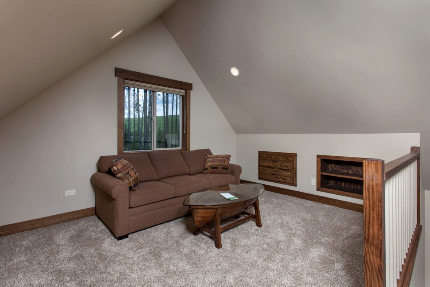 Family-Friendly Cabin Rental with Mountain Vistas near West Glacier, Montana