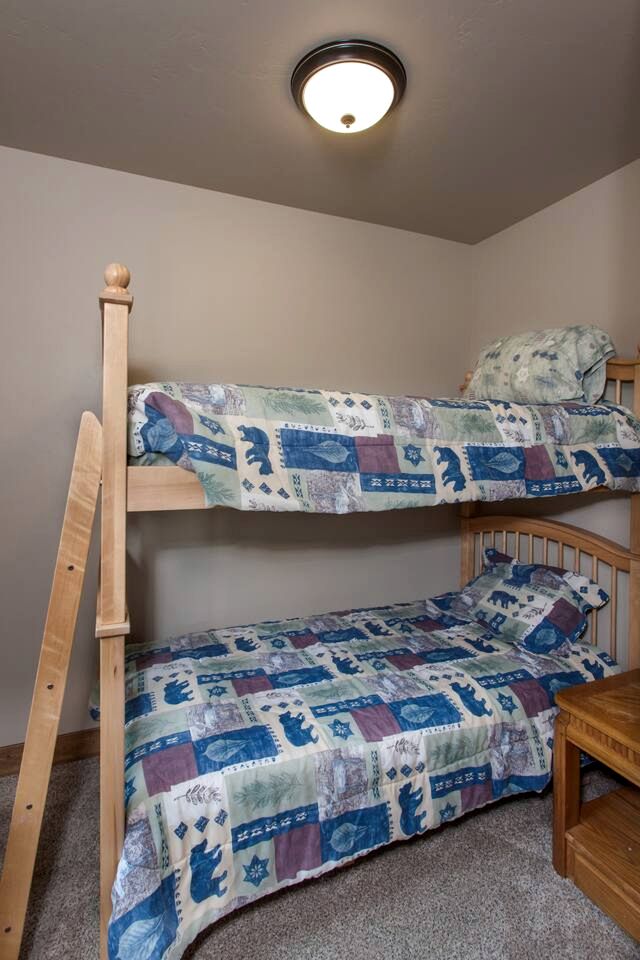 Family-Friendly Cabin Rental with Mountain Vistas near West Glacier, Montana