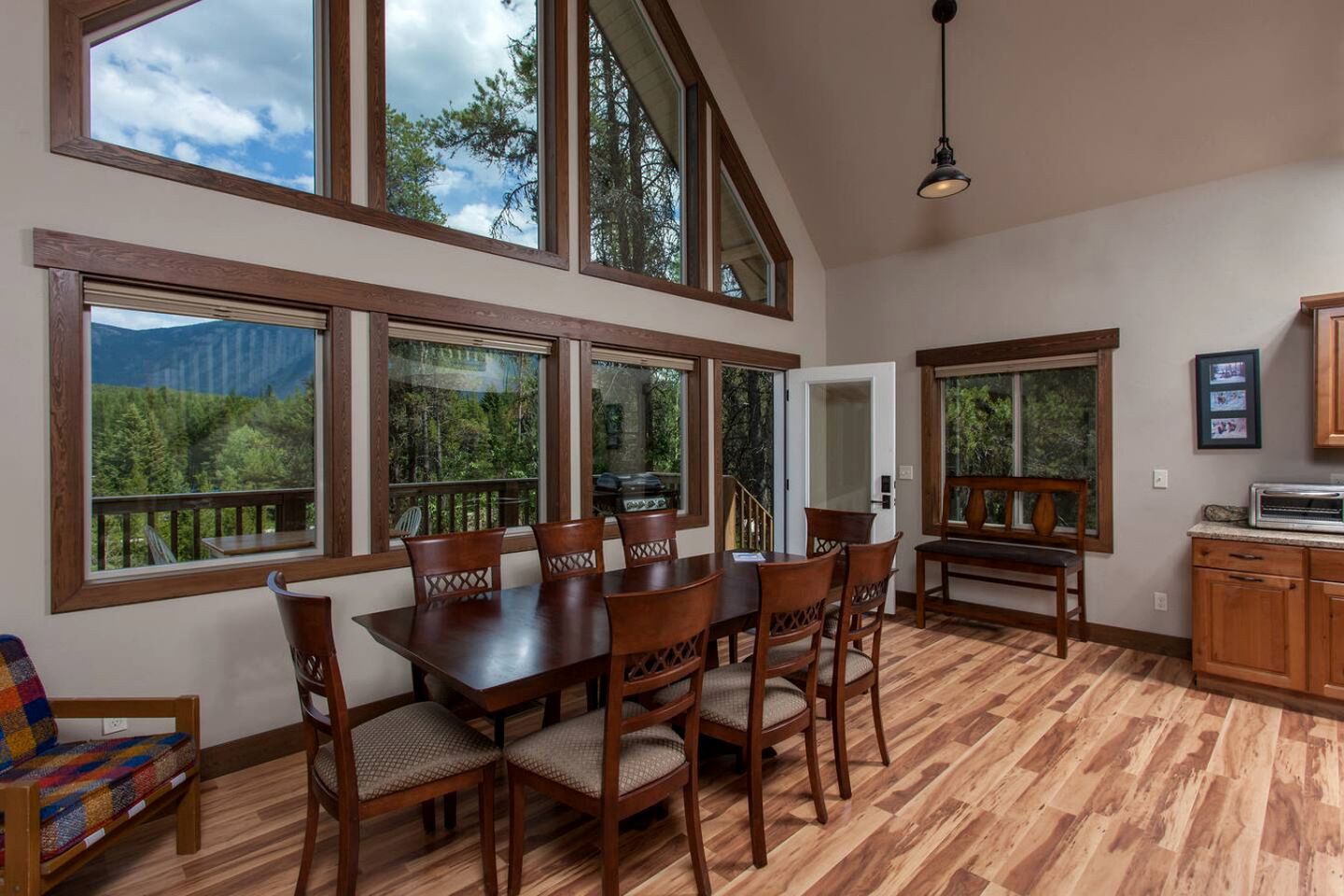 Family-Friendly Cabin Rental with Mountain Vistas near West Glacier, Montana