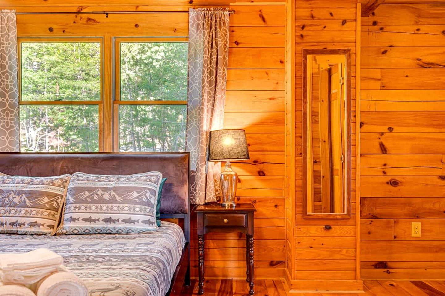Secluded Luxury Cabin with Hot Tub on 40 Private Acres Near Moorefield, West Virginia