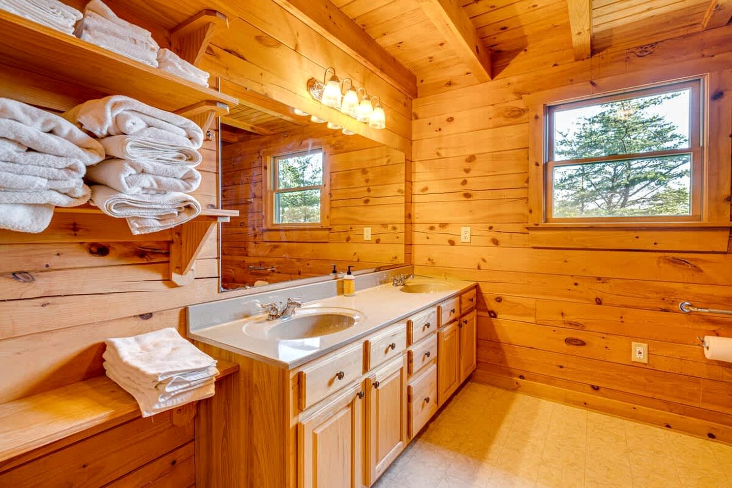 Secluded Luxury Cabin with Hot Tub on 40 Private Acres Near Moorefield, West Virginia