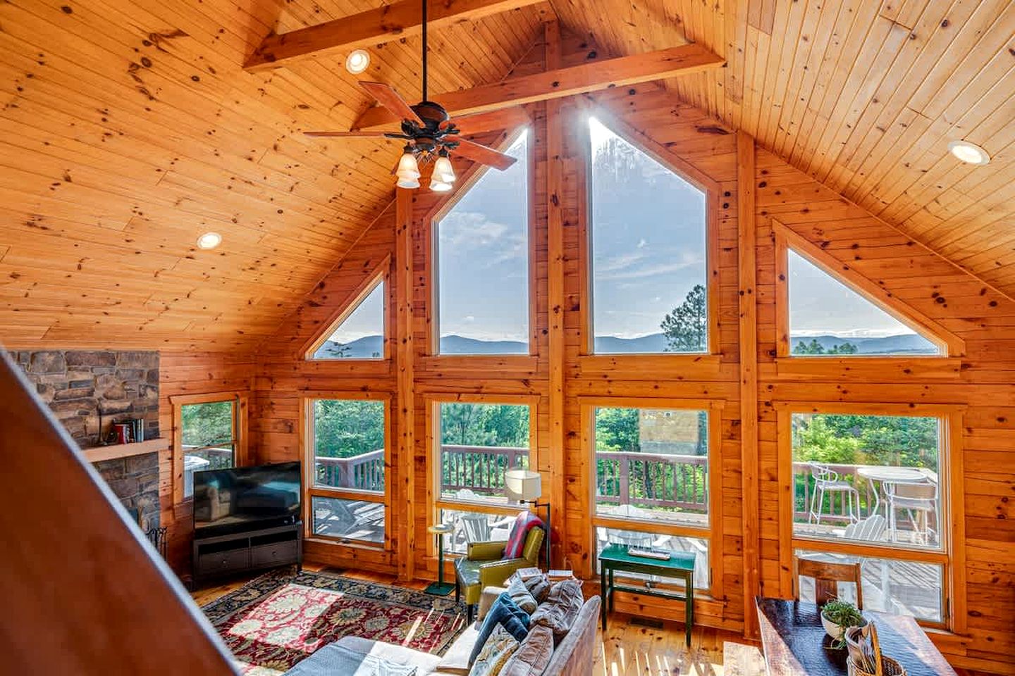 Secluded Luxury Cabin with Hot Tub on 40 Private Acres Near Moorefield, West Virginia