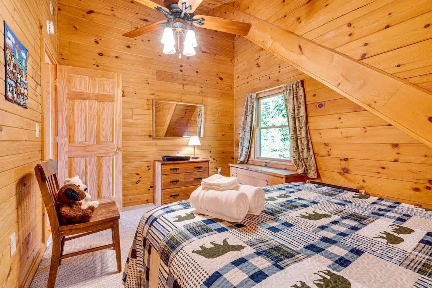 Secluded Luxury Cabin with Hot Tub on 40 Private Acres Near Moorefield, West Virginia
