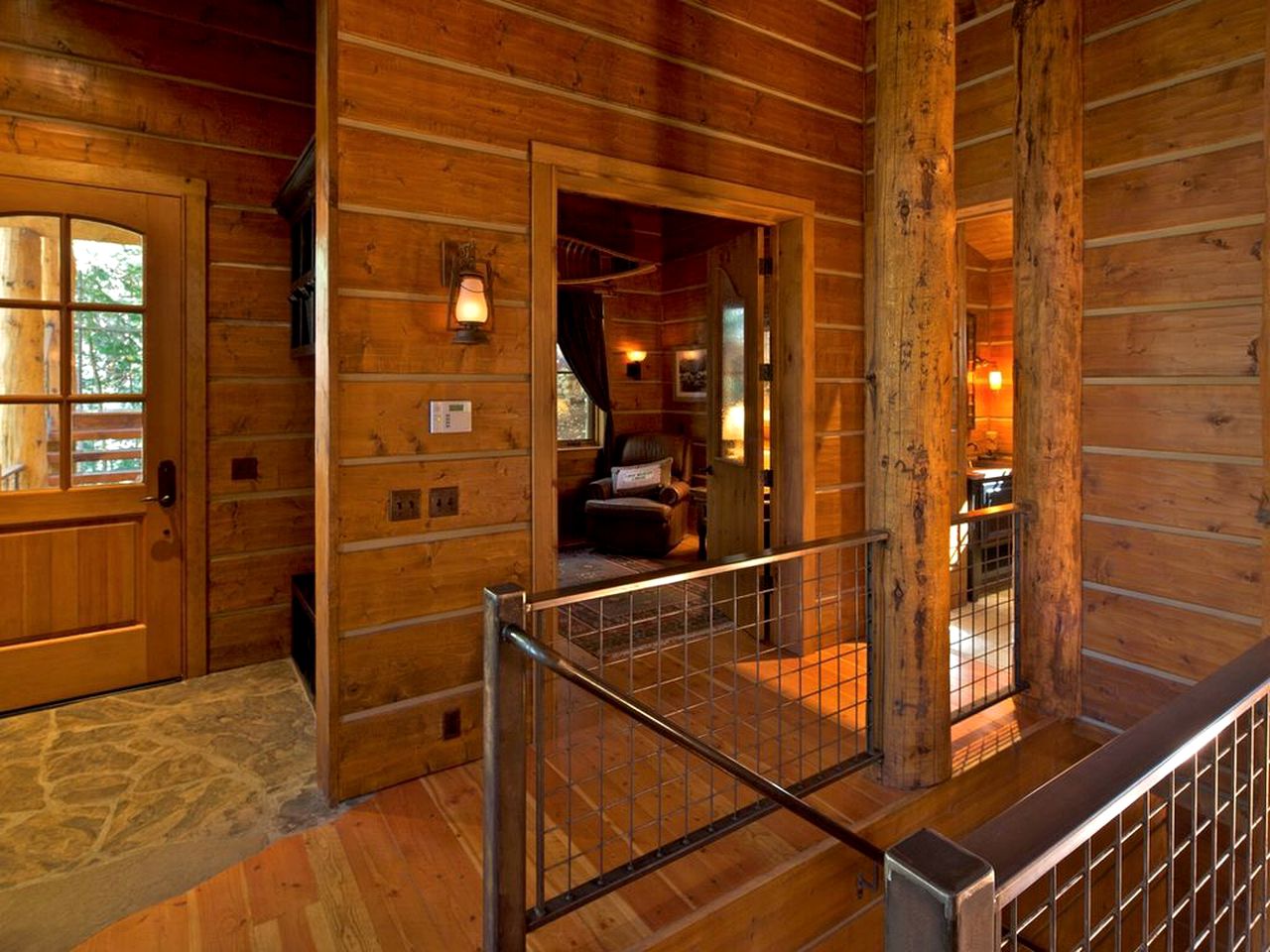 Rustic Scenic Cabin Rental near Telluride in Mountain Village, Colorado