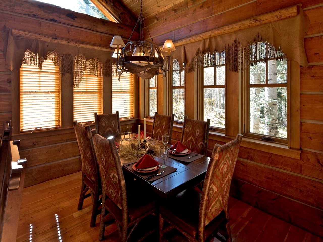 Rustic Scenic Cabin Rental near Telluride in Mountain Village, Colorado