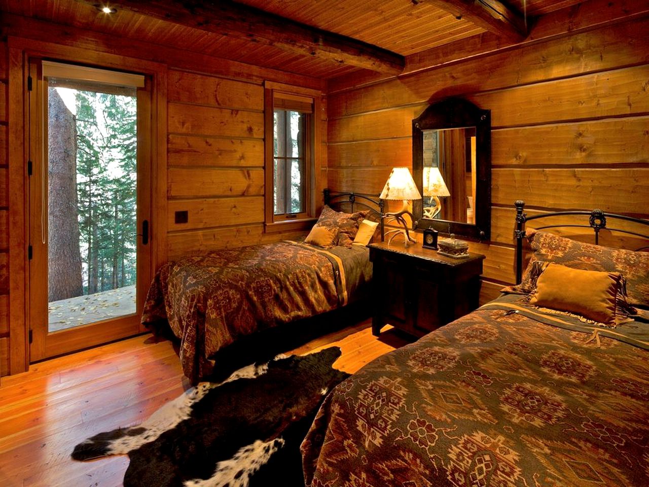 Rustic Scenic Cabin Rental near Telluride in Mountain Village, Colorado