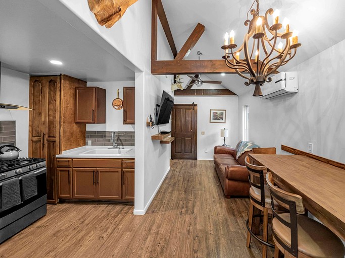 Cabins (United States of America, Big Bear, California)