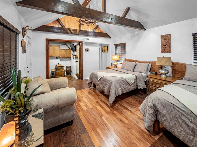 Cabins (United States of America, Big Bear, California)