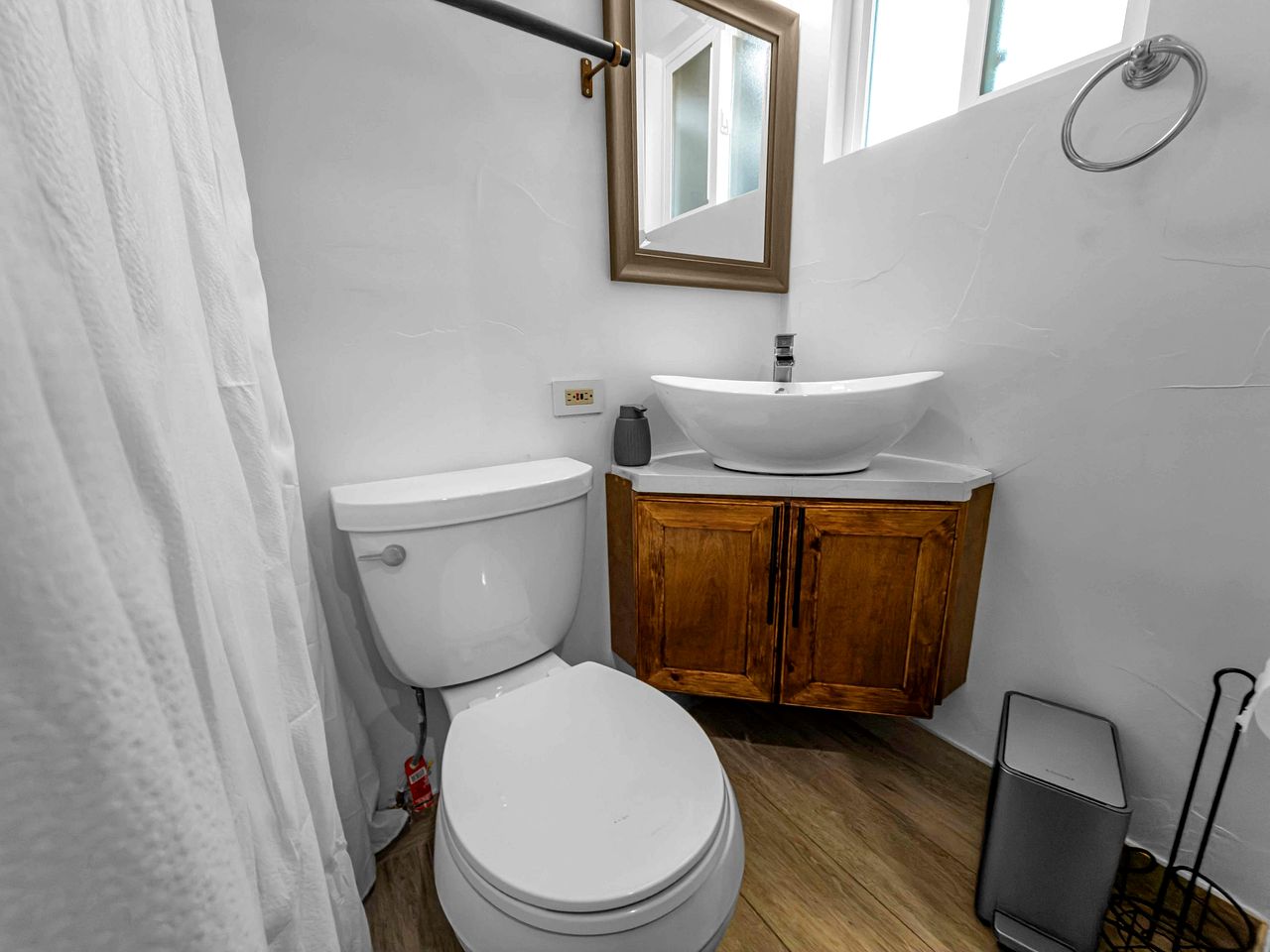 Cozy Mountain Cabin Retreat with Outdoor Fun & Relaxing Scenic Escape in Big Bear Lake, California