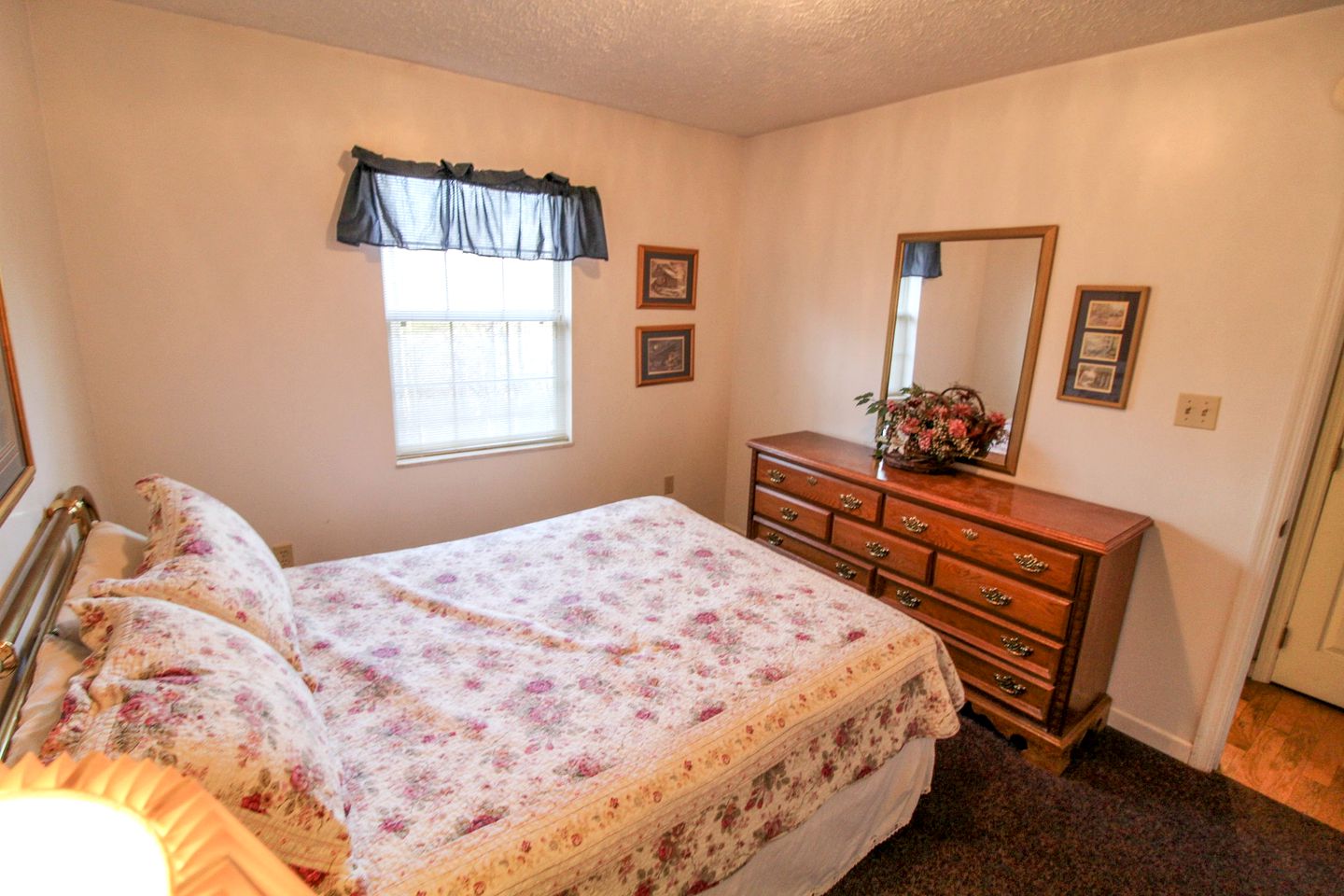 Pet-Friendly Cabin with Hot-Tub Fantastic for Outdoor Adventures in Gatlinburg, Tennessee