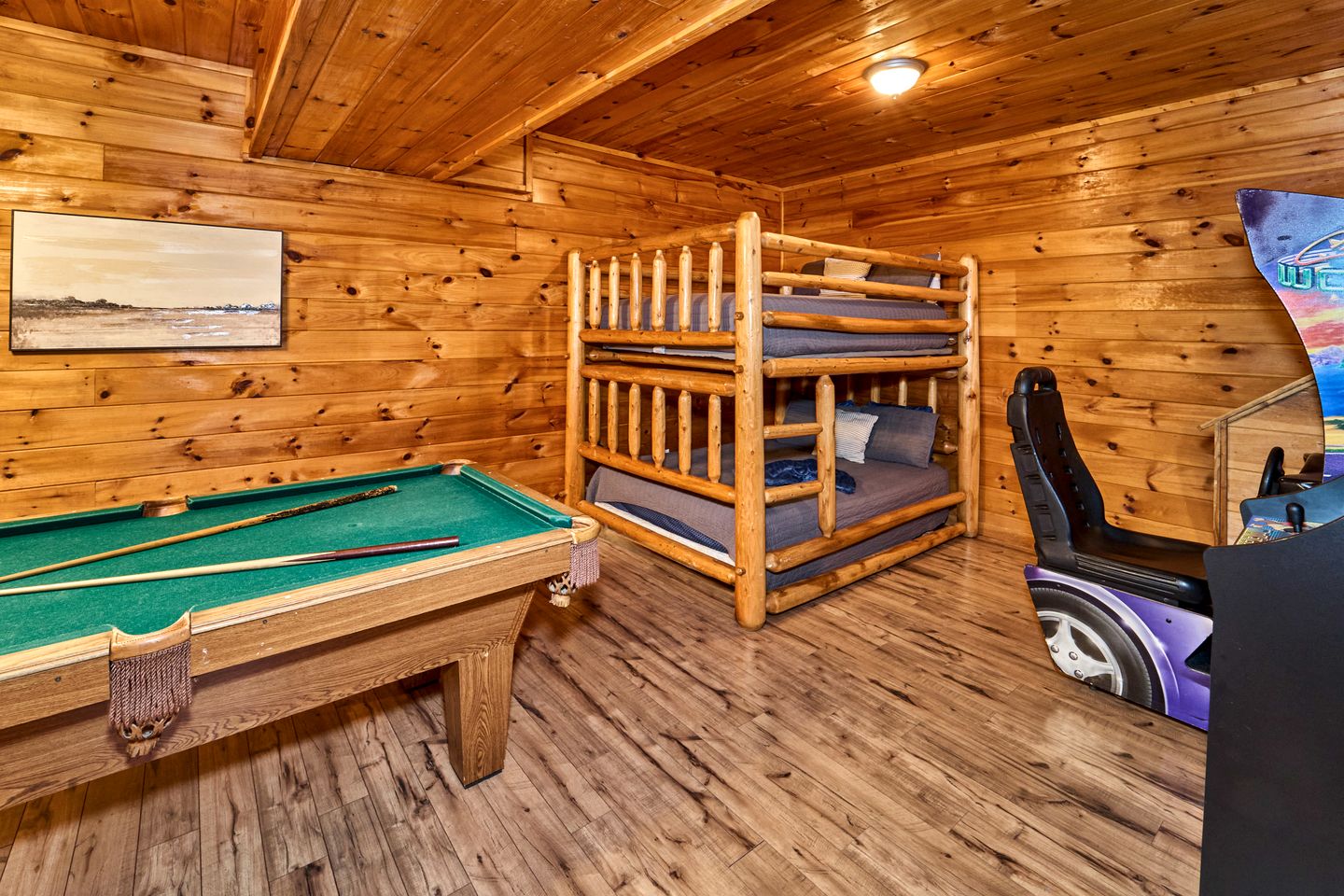 Spacious Cabin Retreat with Hot Tub & Games near Dollywood in Pigeon Forge, TN