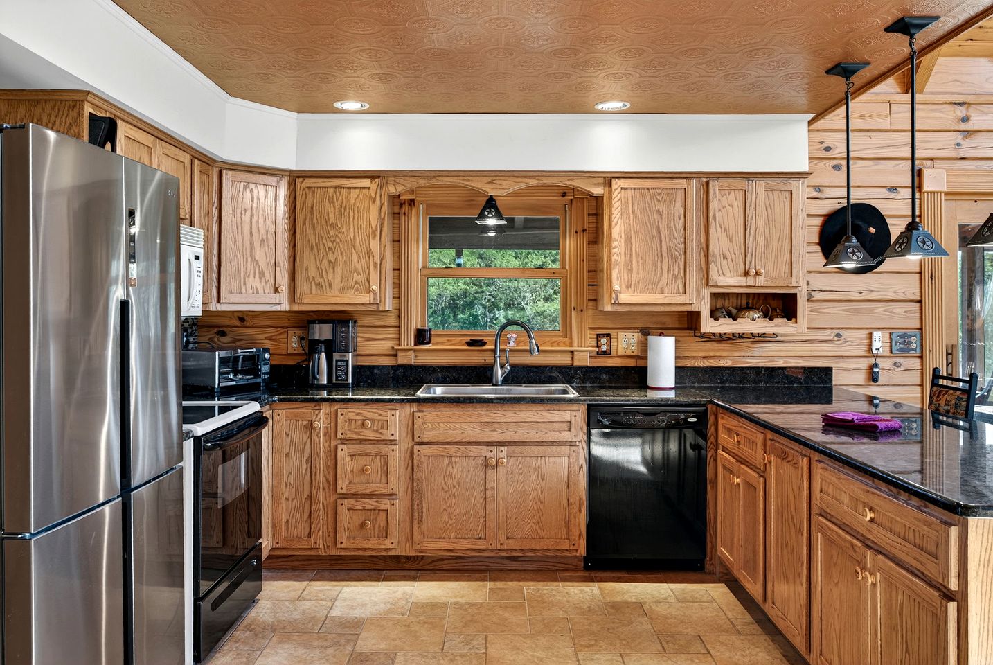 Peaceful Mountain Cabin with Hot Tub, Screened Porch & Views Near Lost River, Baker WV