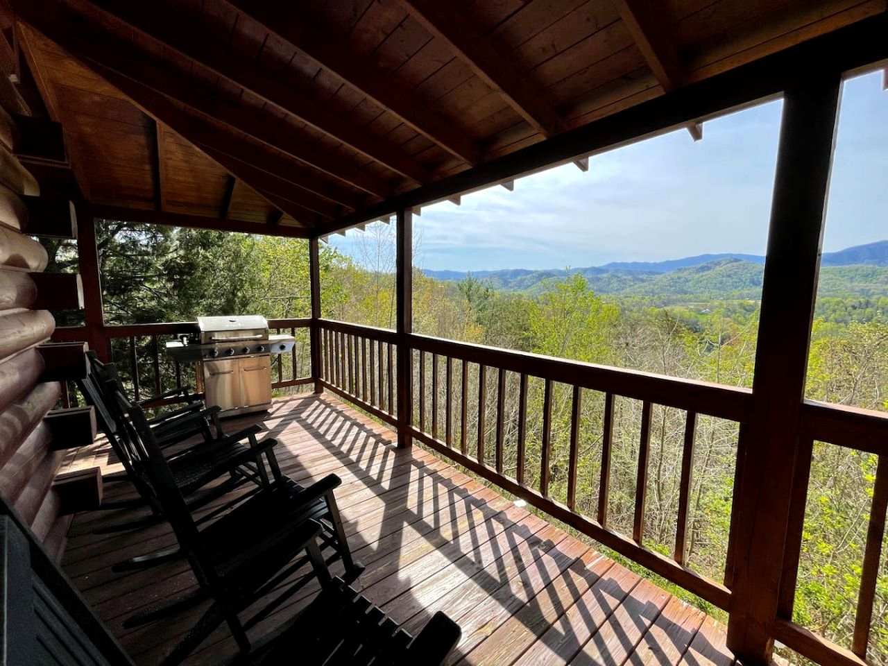Secluded Cabin Near Great Smoky Mountains National Park, Tennessee
