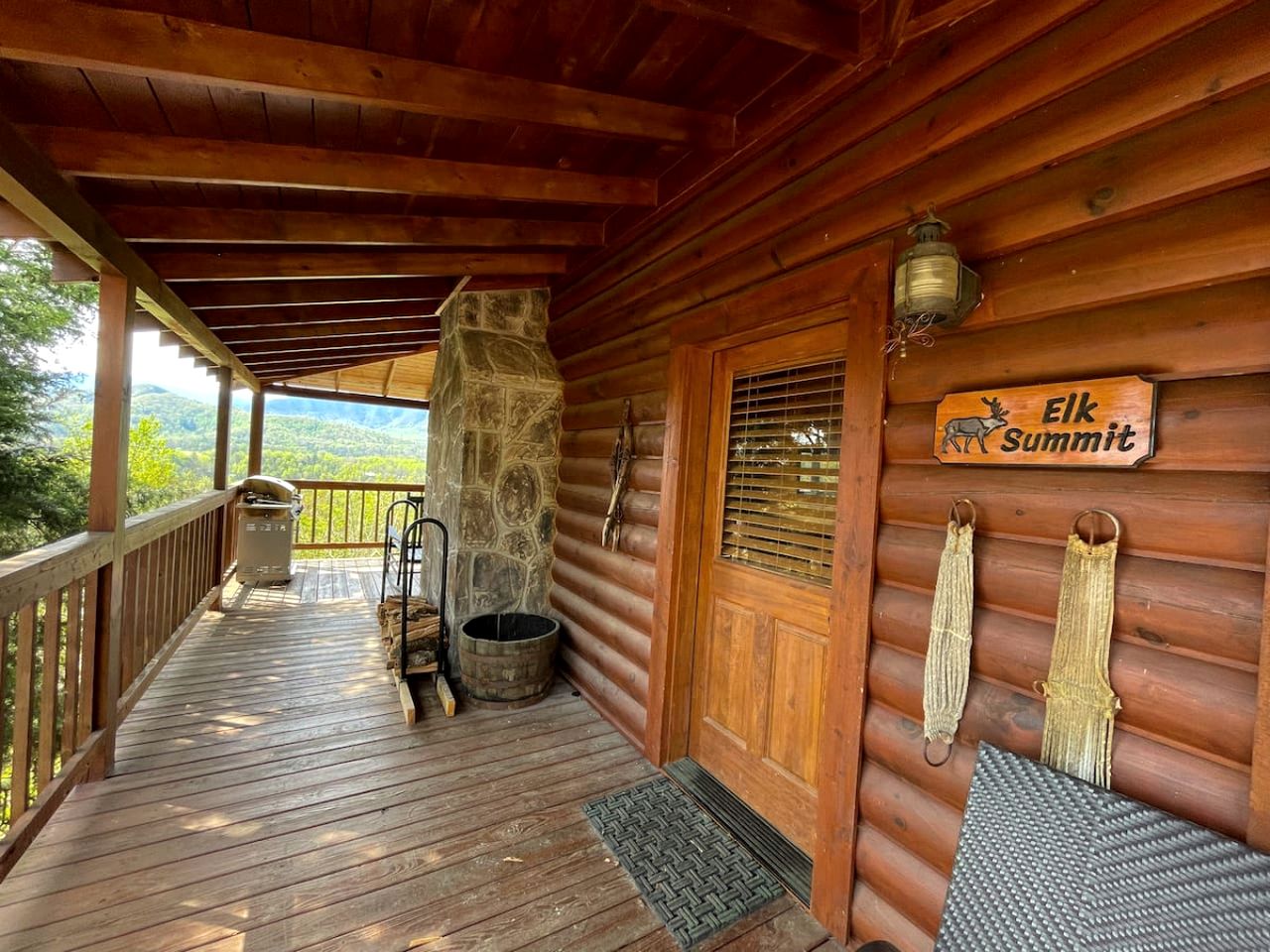 Secluded Cabin Near Great Smoky Mountains National Park, Tennessee