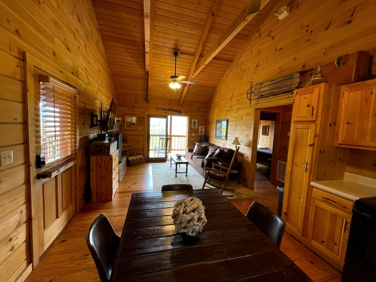 Secluded Cabin Near Great Smoky Mountains National Park, Tennessee