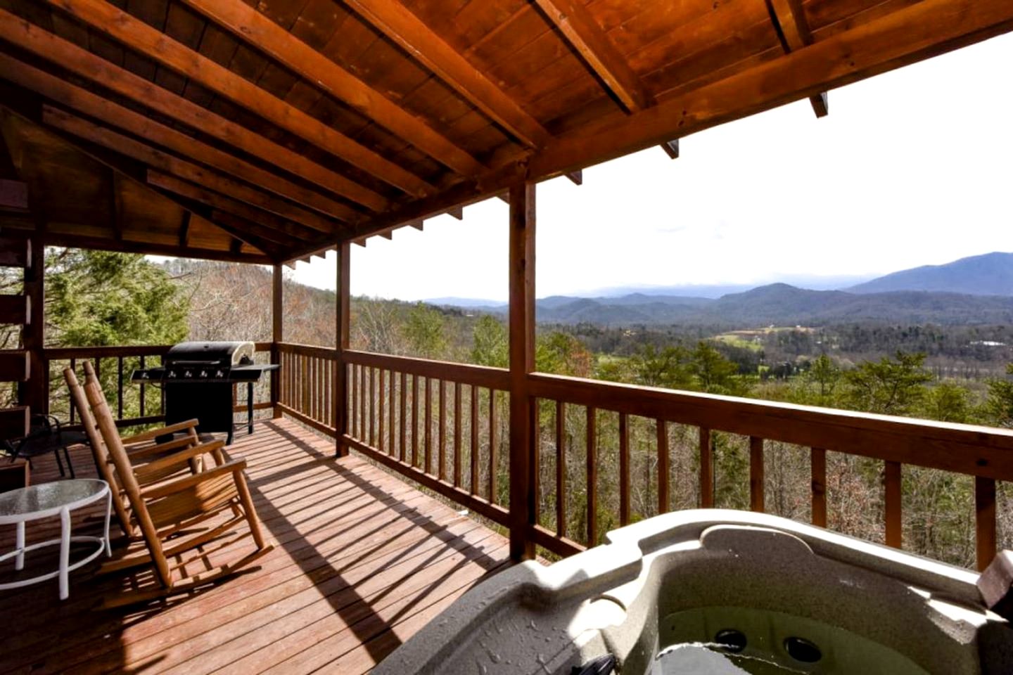 Secluded Cabin Near Great Smoky Mountains National Park, Tennessee