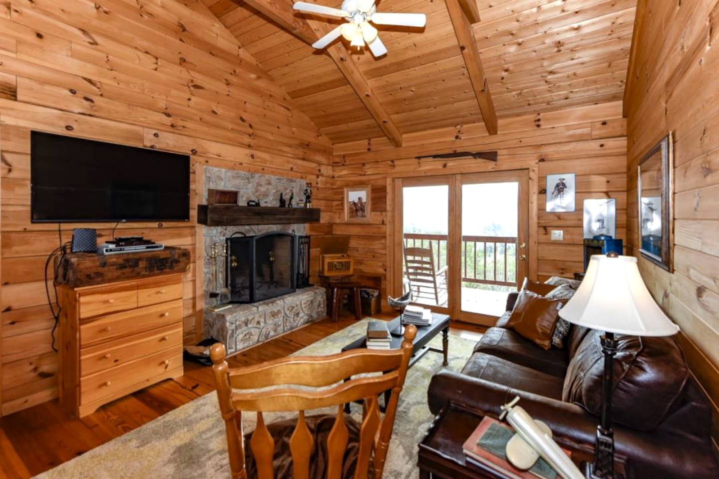 Secluded Cabin Near Great Smoky Mountains National Park, Tennessee